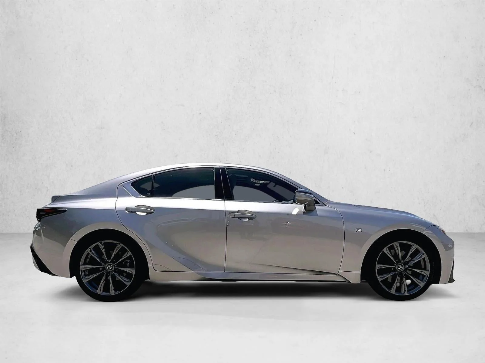 2023 Lexus IS 350 F SPORT photo 5