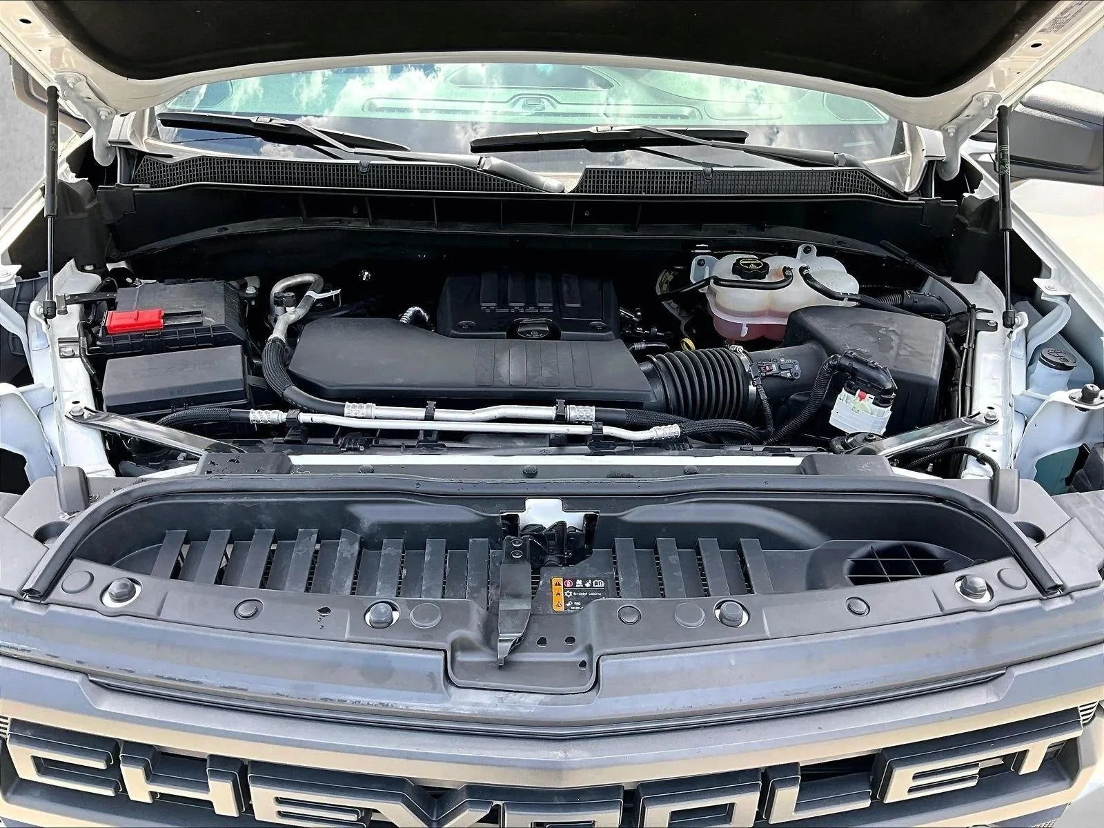2025 Chevrolet Silverado 1500 Custom photo 11