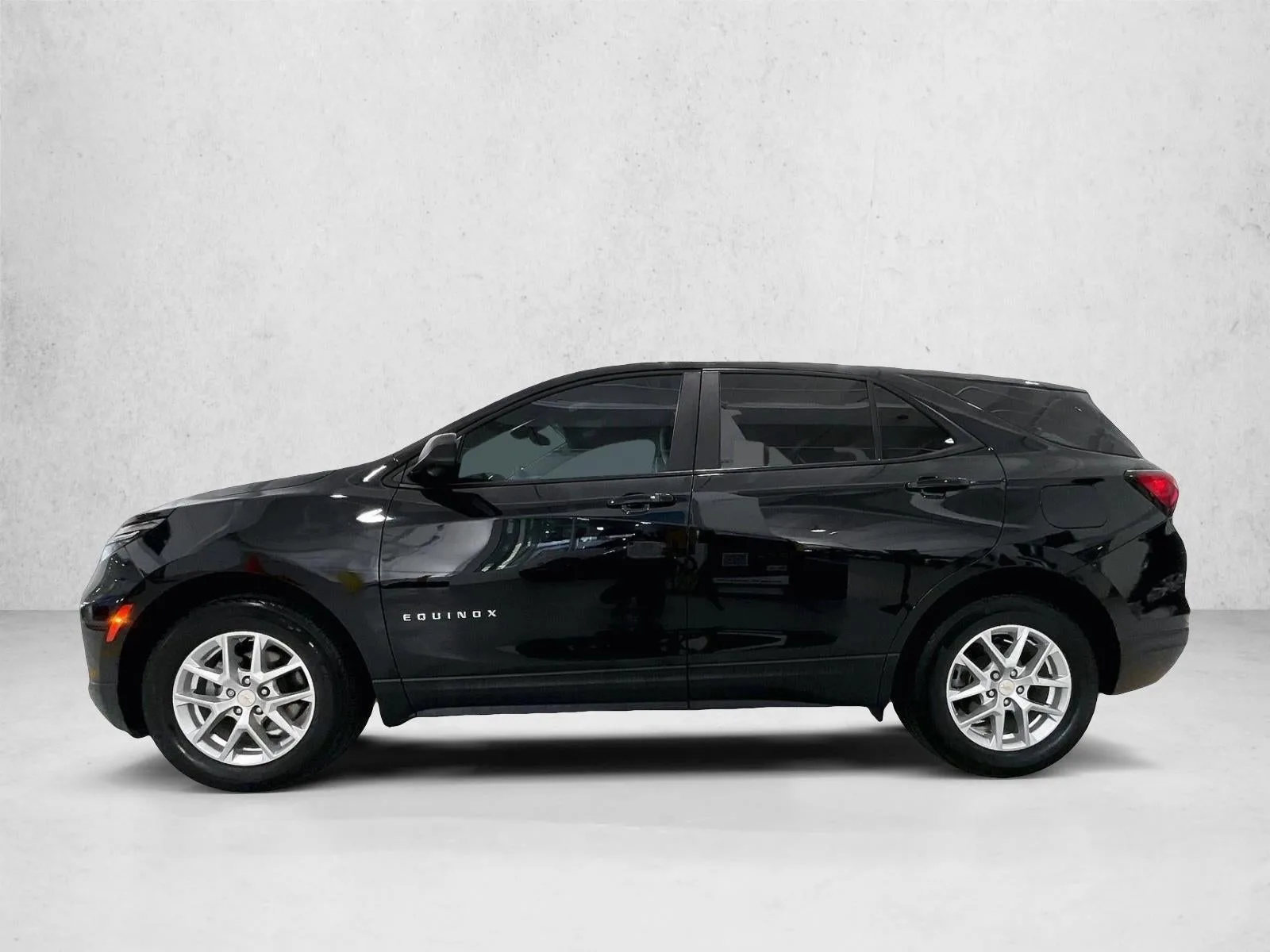 2023 Chevrolet Equinox LS photo 6