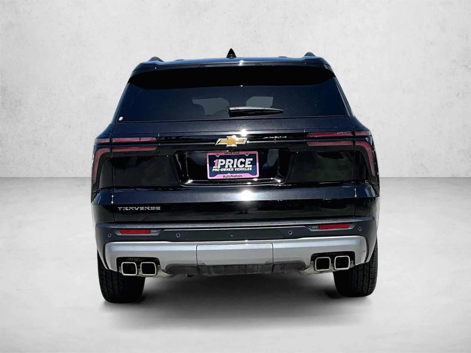 2025 Chevrolet Traverse LT photo 4