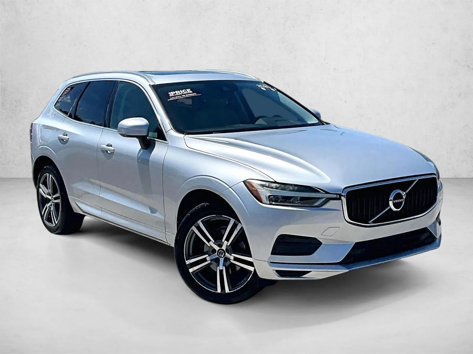 2020 Volvo XC60 T5 Momentum photo 12