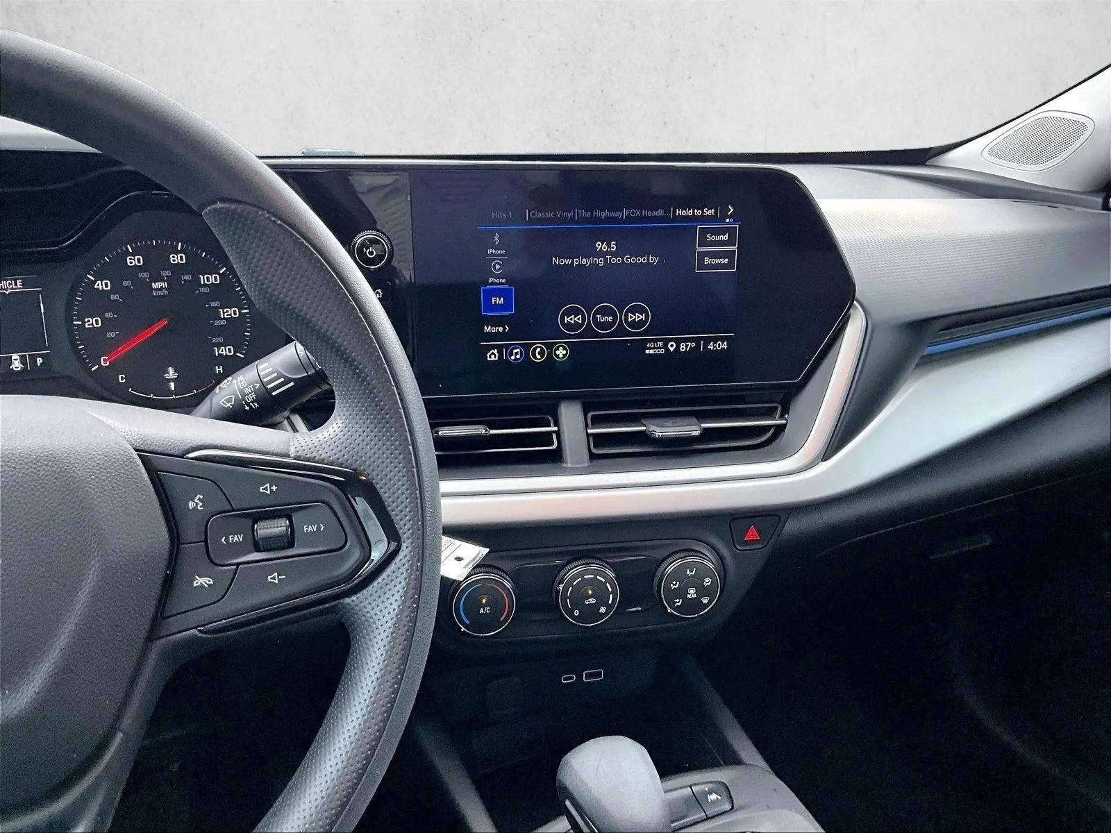 2024 Chevrolet Trax LS photo 8