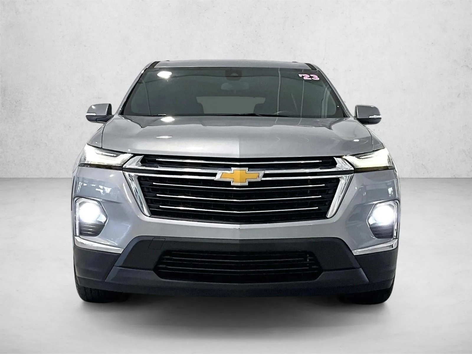 2023 Chevrolet Traverse LT Cloth photo 3