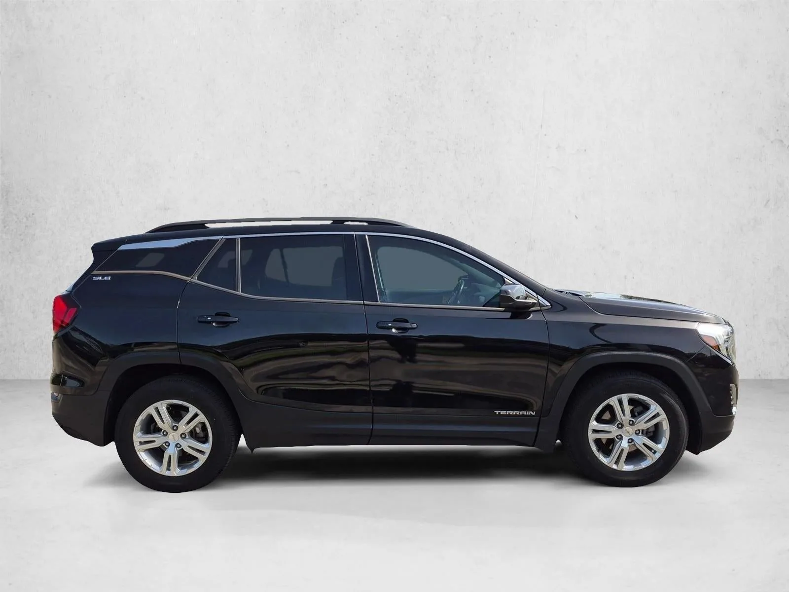 2020 GMC Terrain FWD SLE photo 4