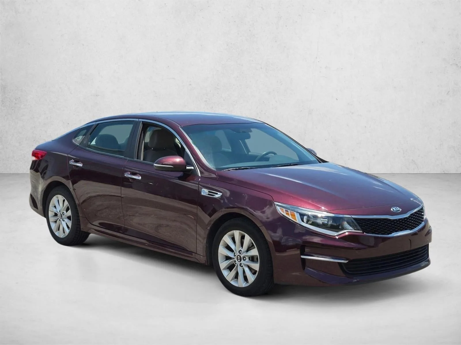 2016 Kia Optima LX photo 3