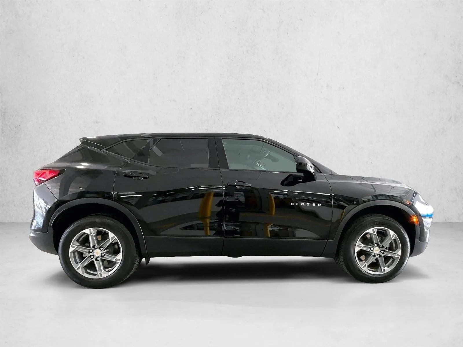 2024 Chevrolet Blazer 2LT photo 5