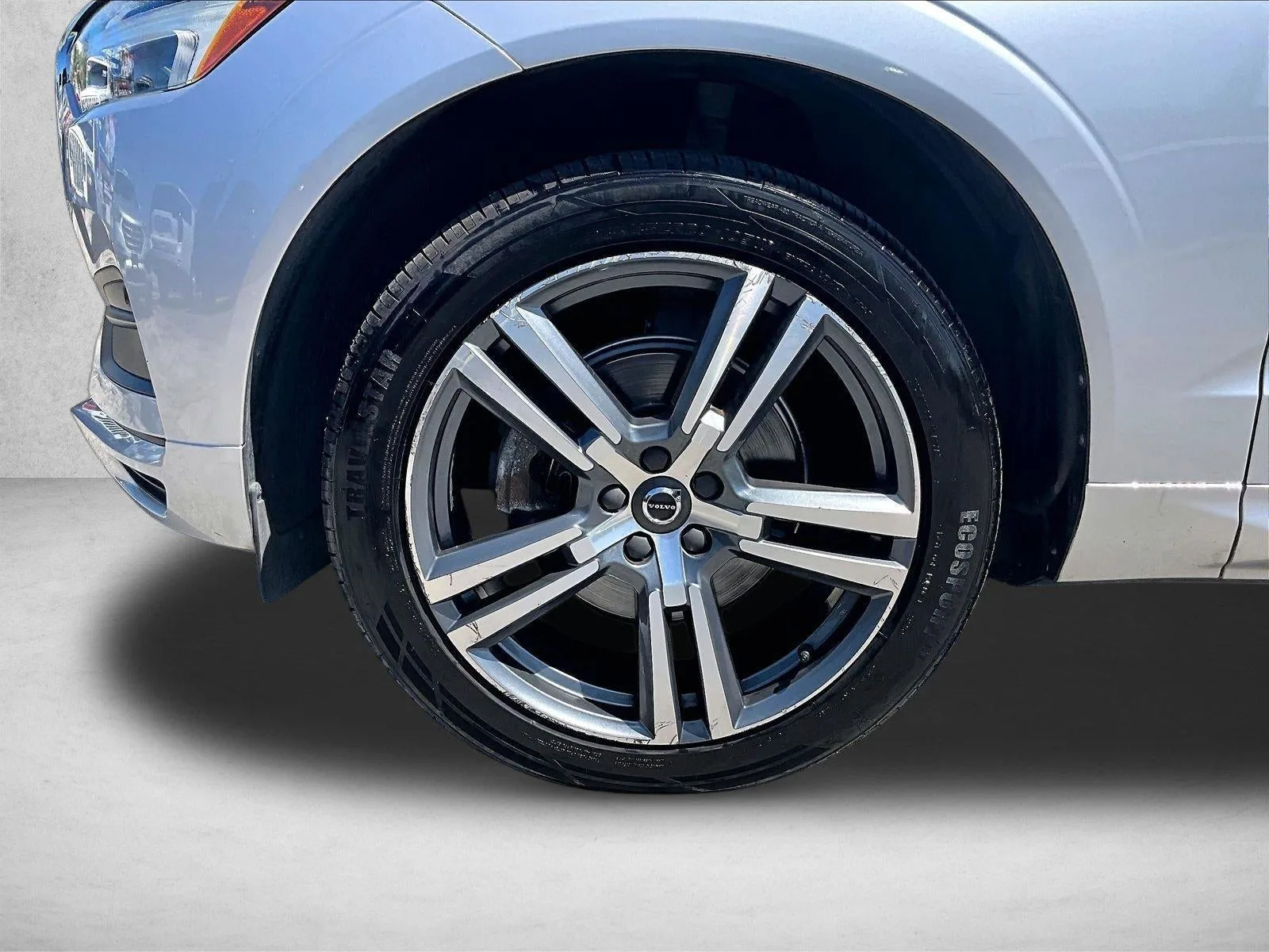 2020 Volvo XC60 T5 Momentum photo 10