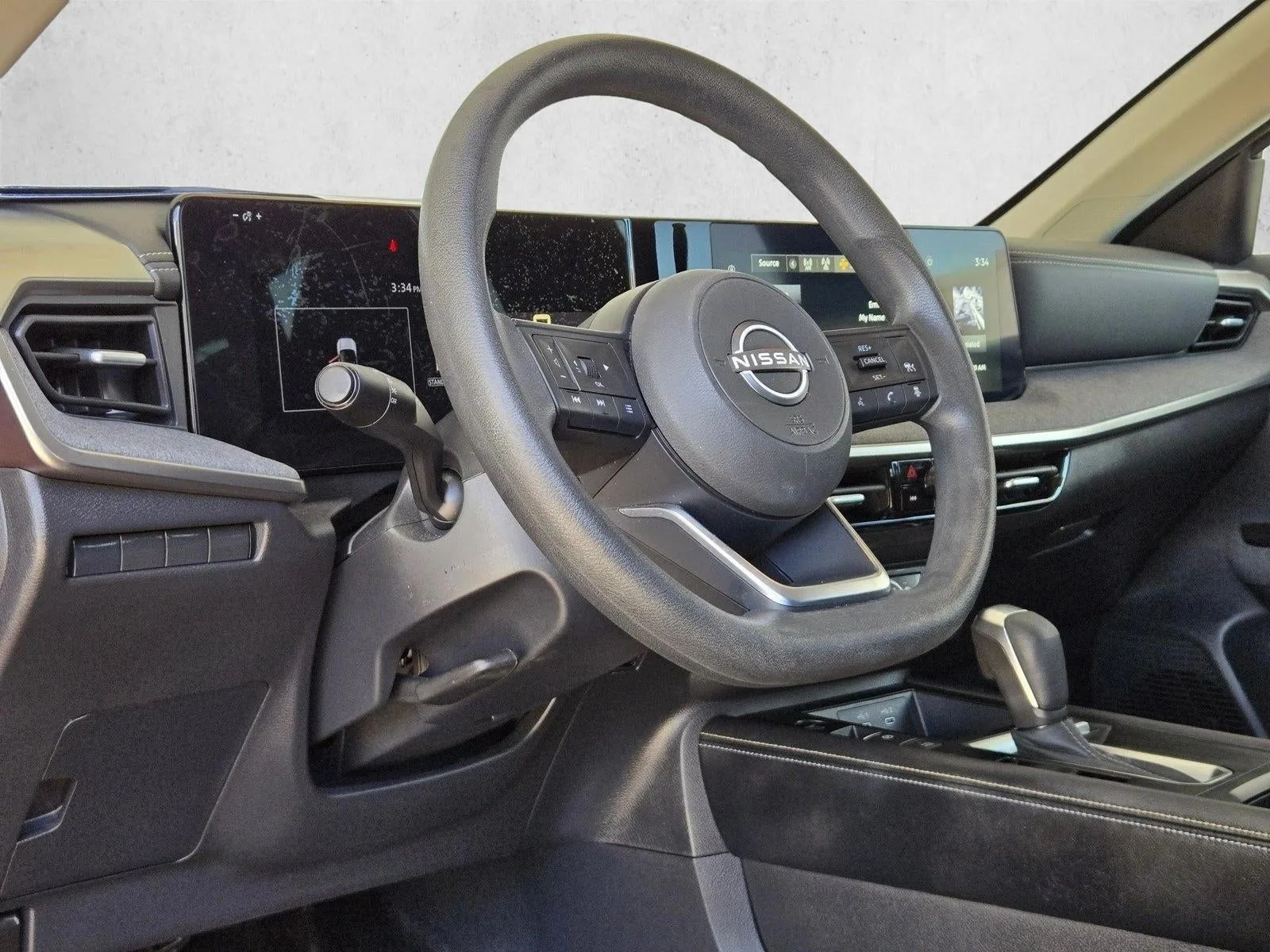2025 Nissan Kicks SV AWD photo 10
