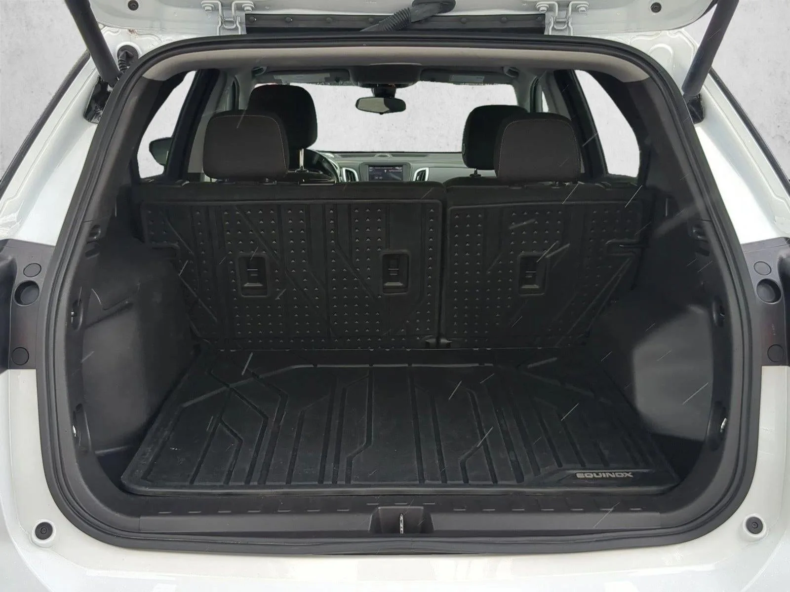 2024 Chevrolet Equinox LT photo 6