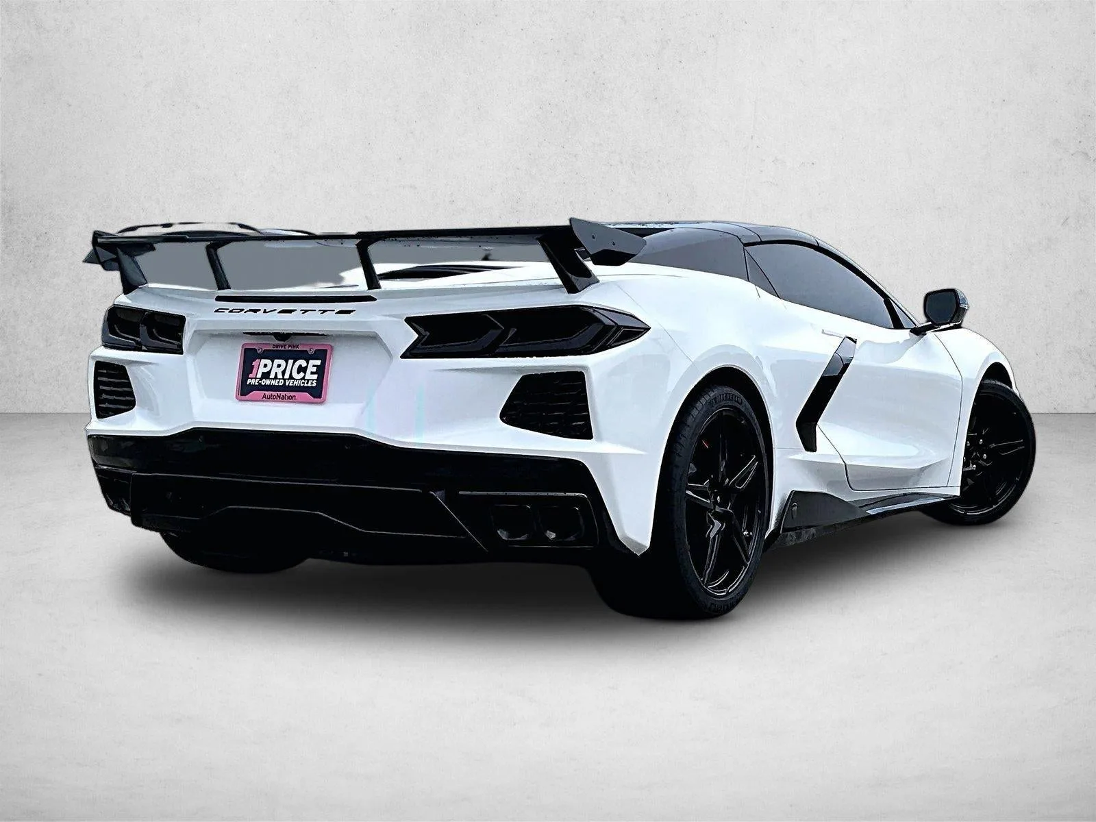 2025 Chevrolet Corvette Stingray 2LT photo 2