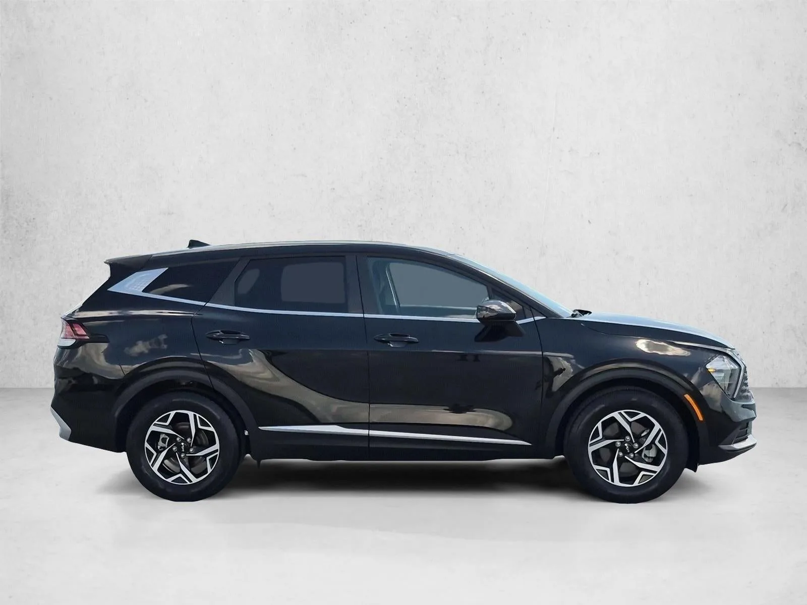 2023 Kia Sportage LX photo 4