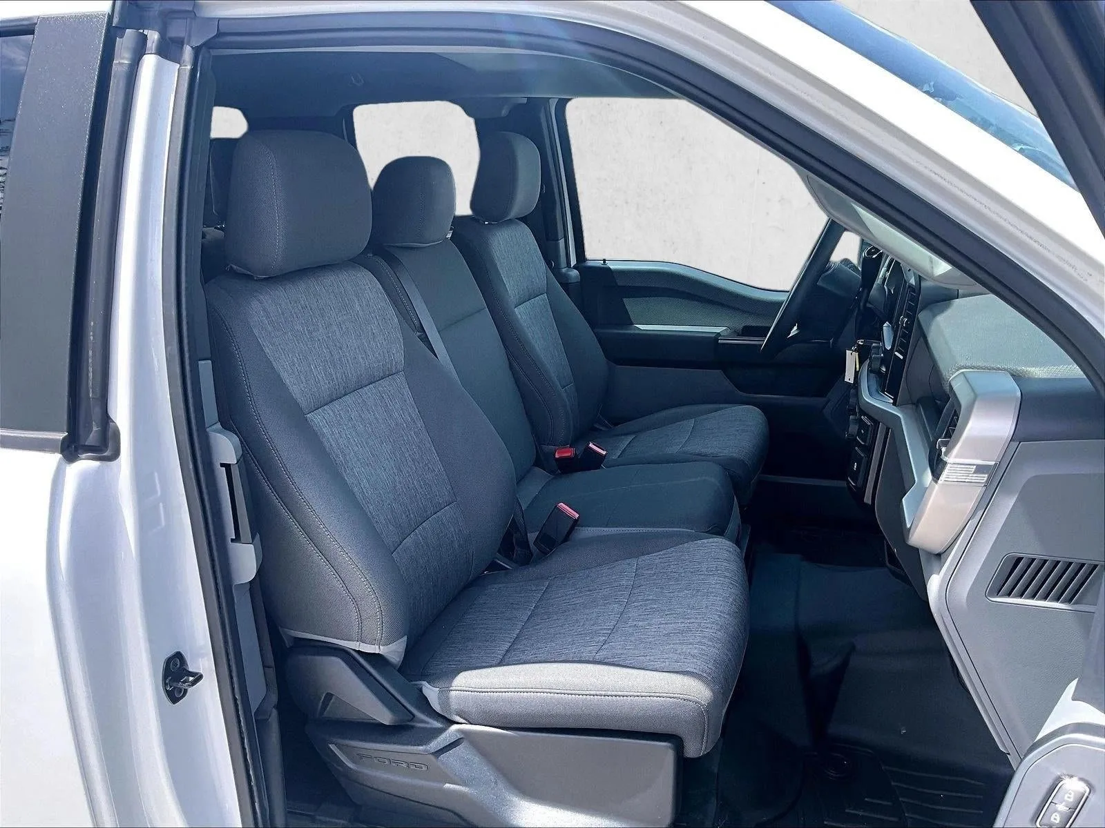 2023 Ford F-150 XL photo 9
