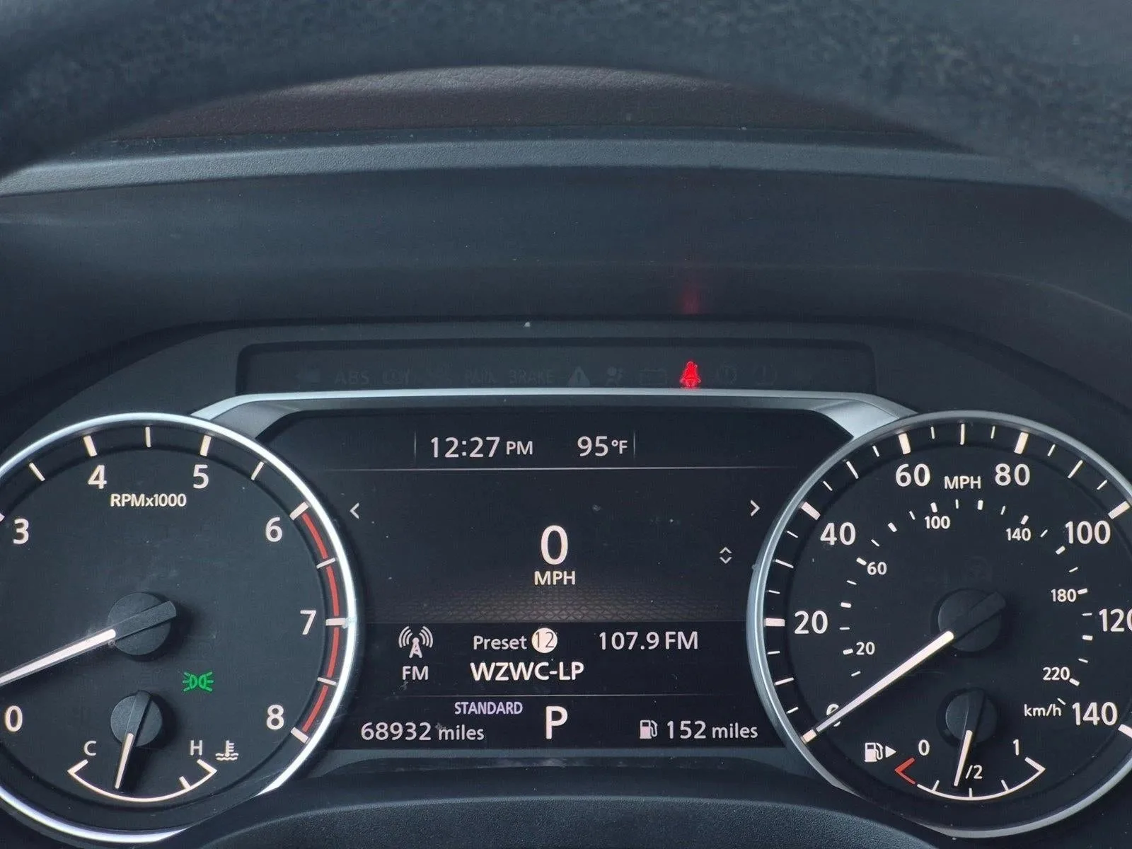 2021 Nissan Rogue FWD SV photo 11