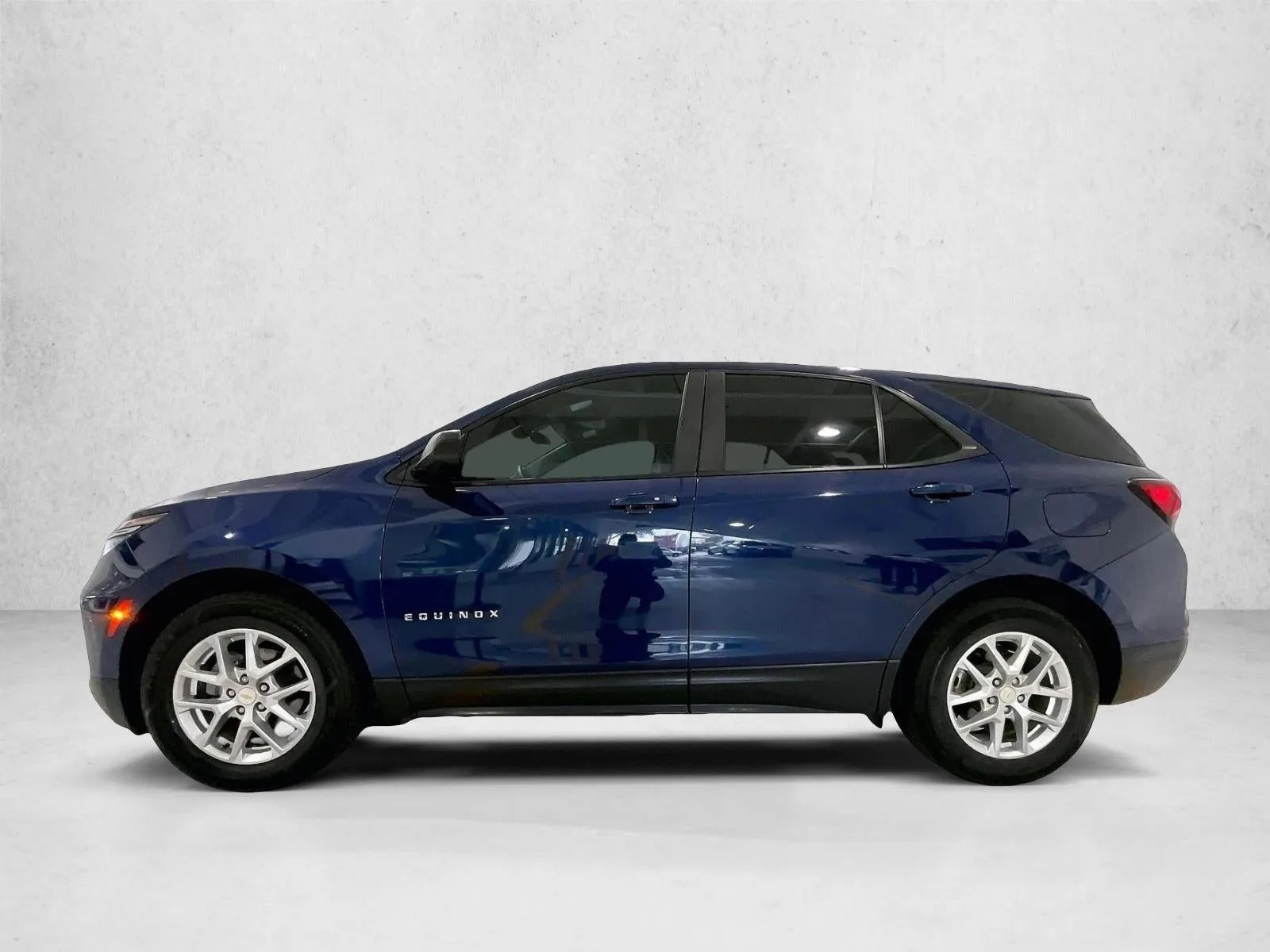 2023 Chevrolet Equinox LS photo 6