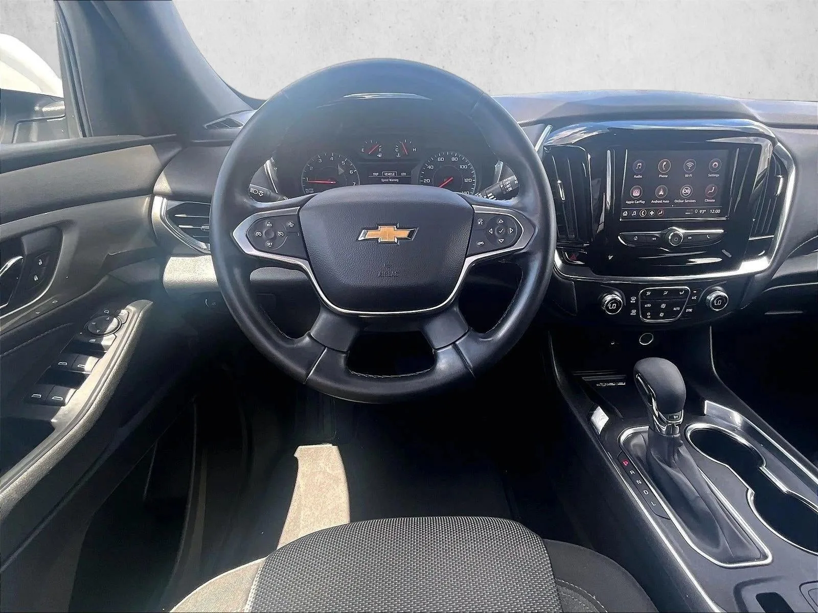 2023 Chevrolet Traverse LT Cloth photo 7