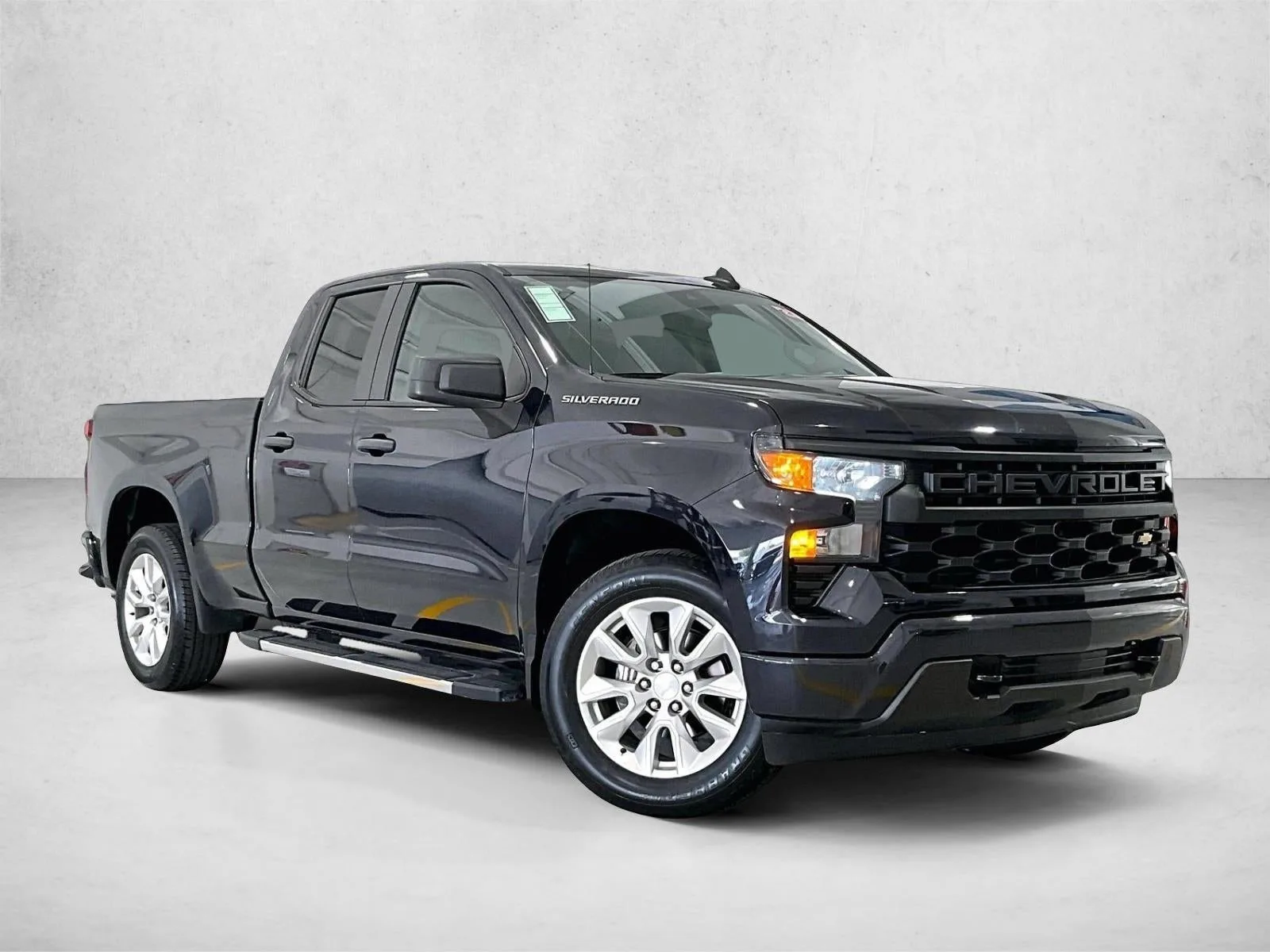 2023 Chevrolet Silverado 1500 Custom photo 12
