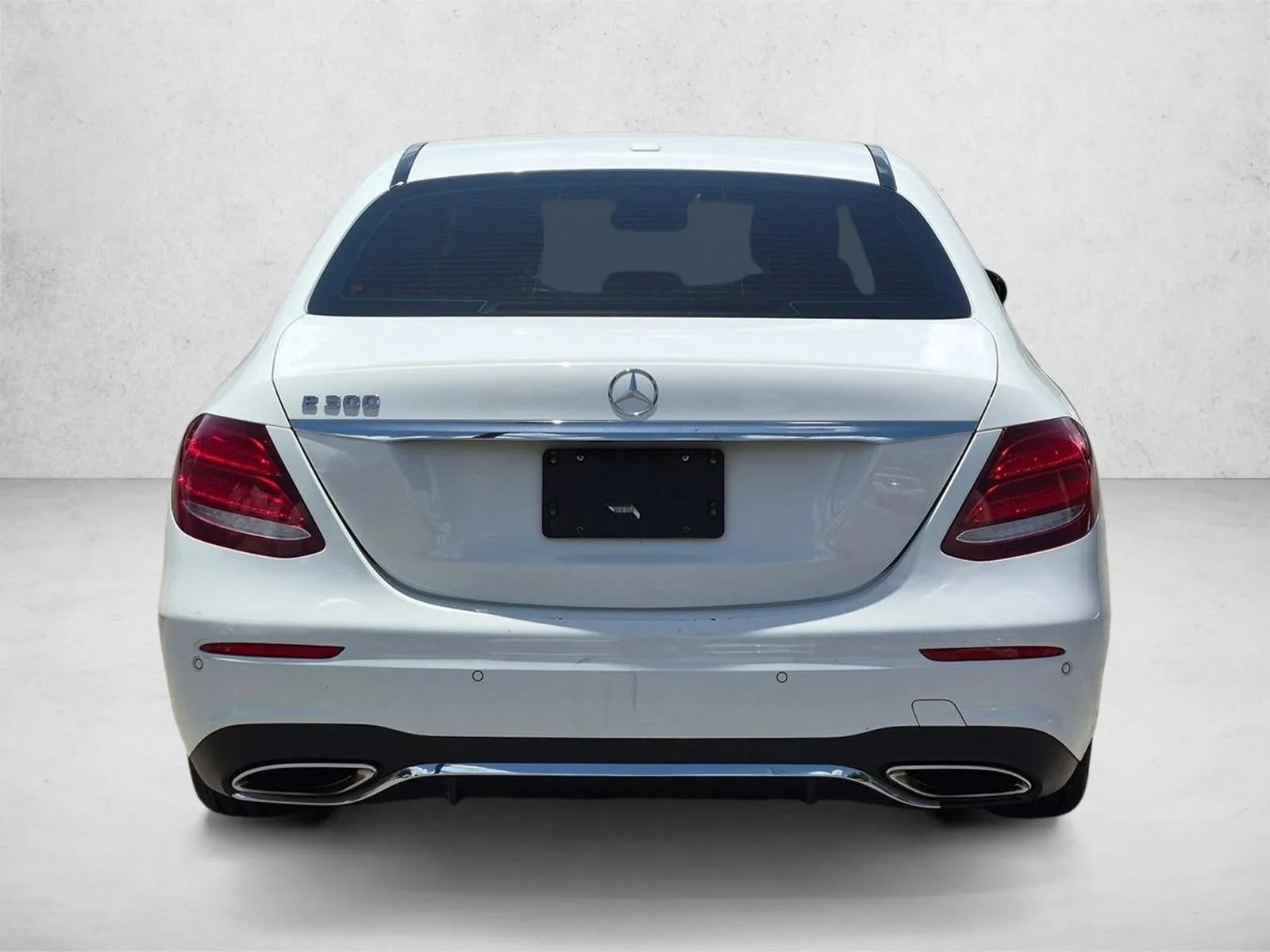 2018 Mercedes-Benz E-Class E 300 RWD Sedan photo 6