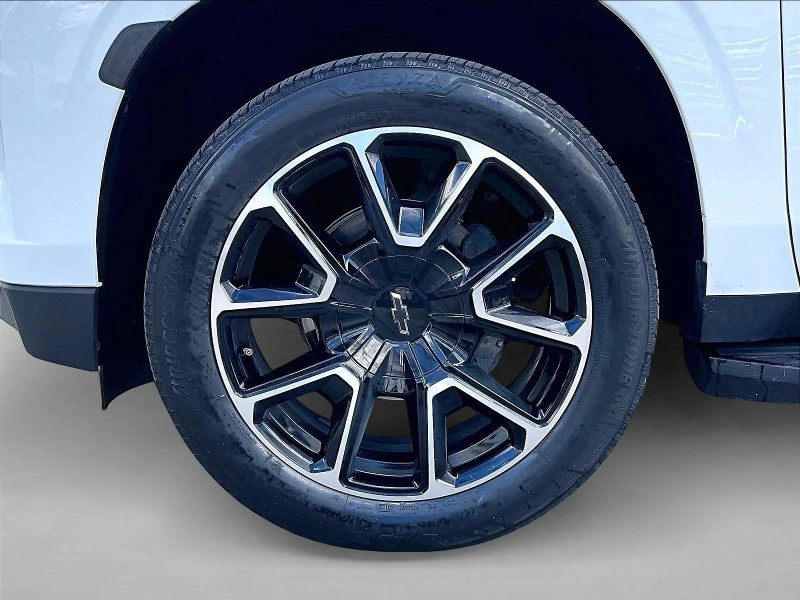 2024 Chevrolet Suburban RST photo 10