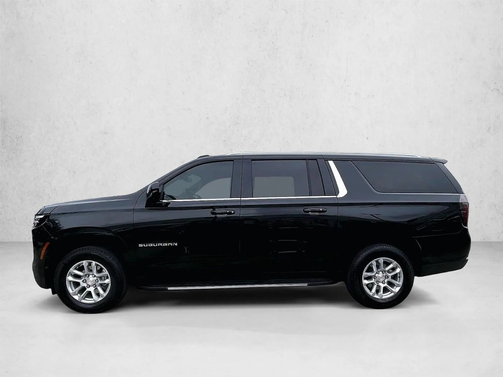 2026 Chevrolet Suburban LS photo 6