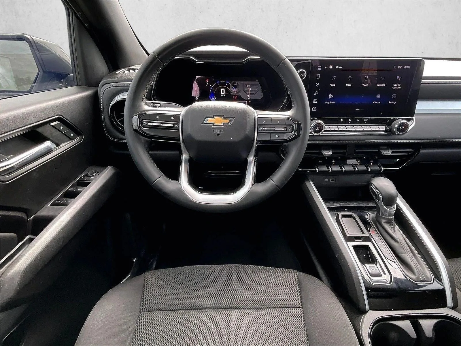 2023 Chevrolet Colorado 2WD LT photo 7