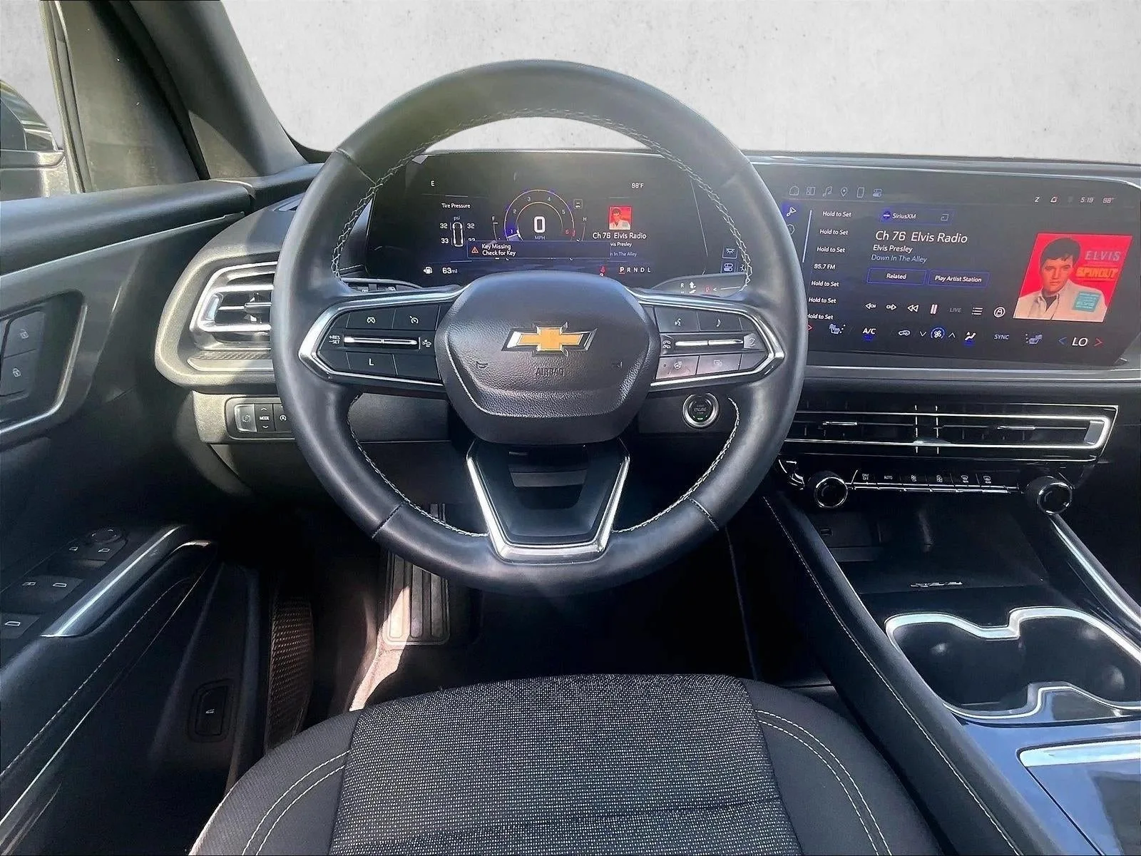 2024 Chevrolet Traverse LT photo 7