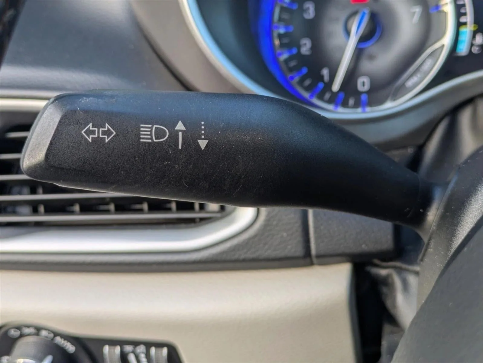 2020 Chrysler Pacifica Touring L Plus FWD photo 6