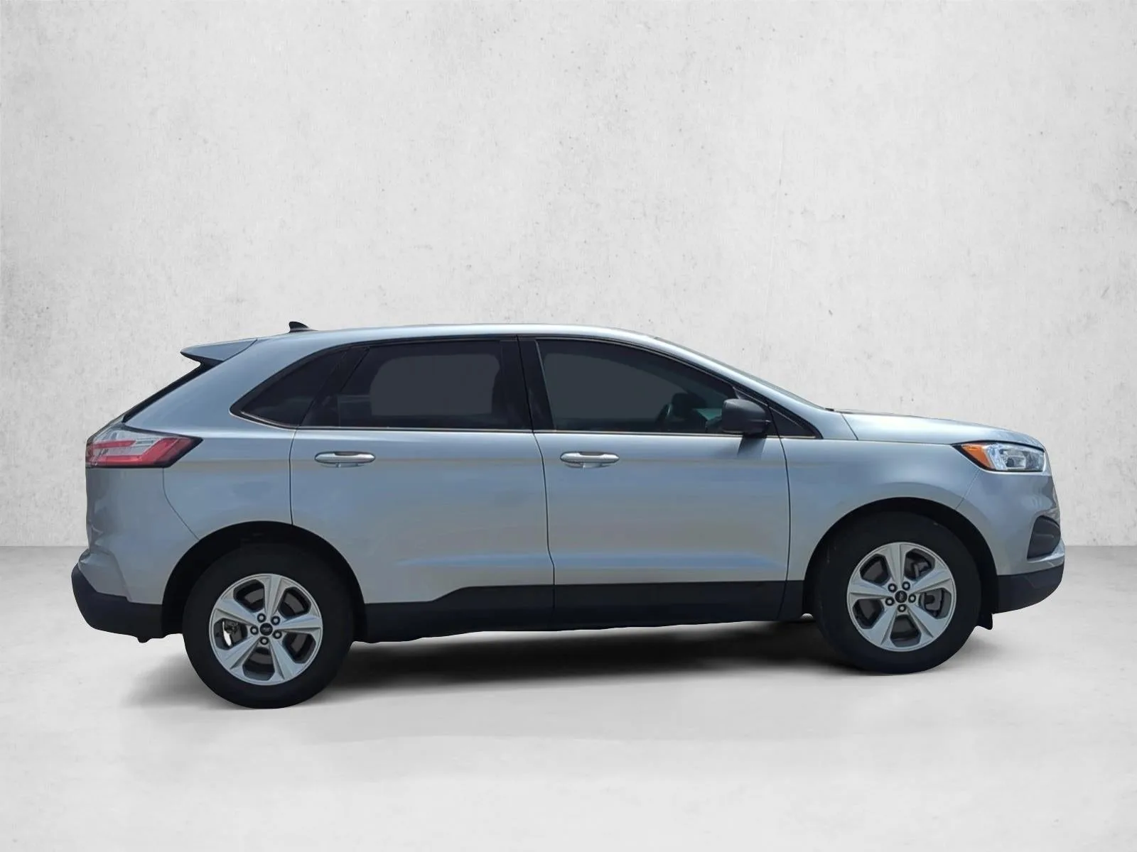 2024 Ford Edge SE AWD photo 4