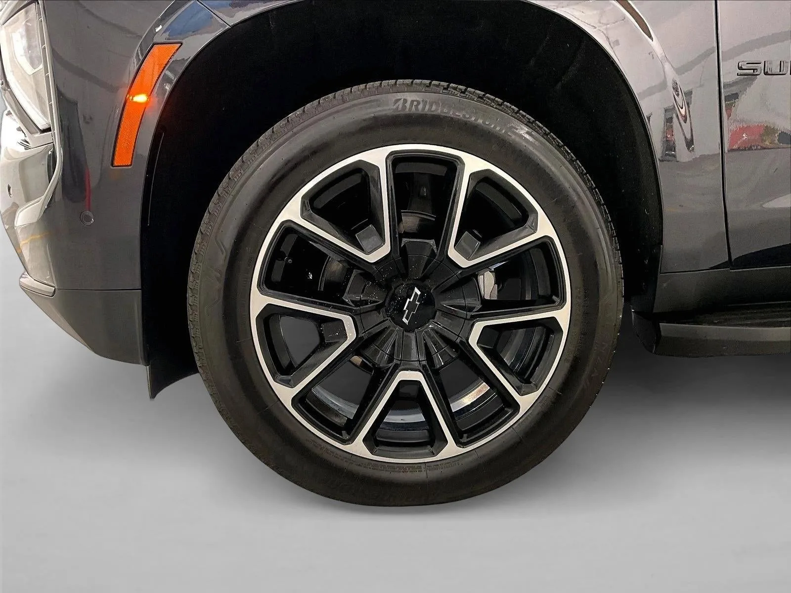 2025 Chevrolet Suburban RST photo 10