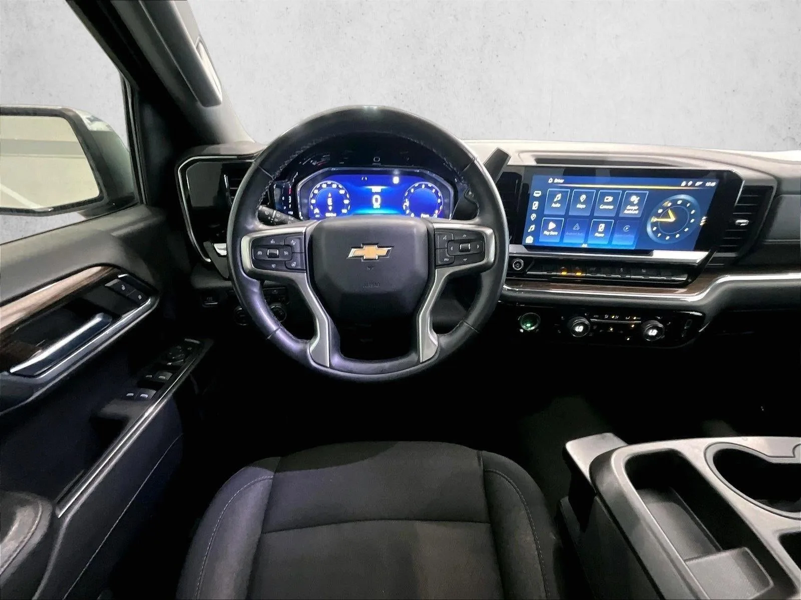 2023 Chevrolet Silverado 1500 LT photo 7