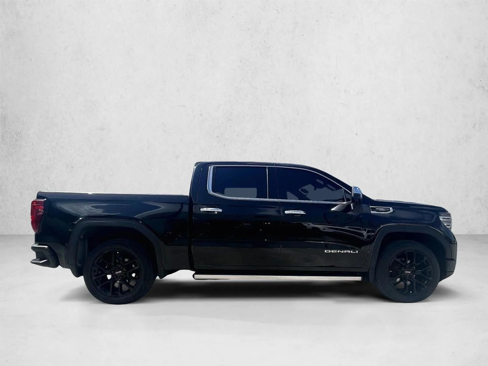 2023 GMC Sierra 1500 Denali photo 5