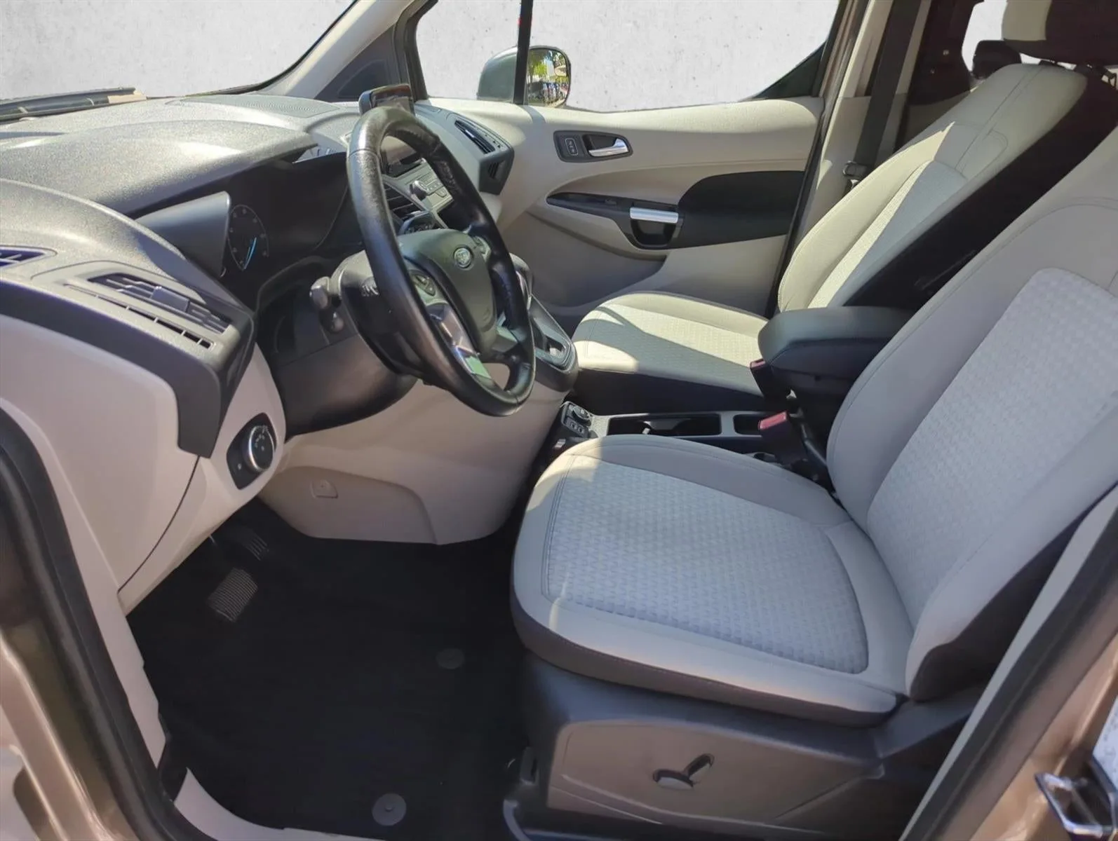 2019 Ford Transit Connect Wagon XLT LWB w/Rear Symmetrical Doors photo 8