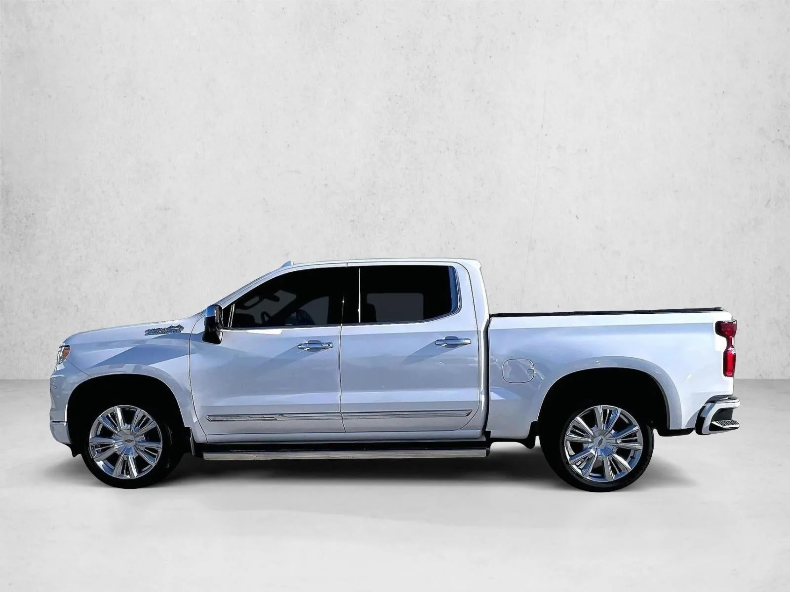 2023 Chevrolet Silverado 1500 High Country photo 6