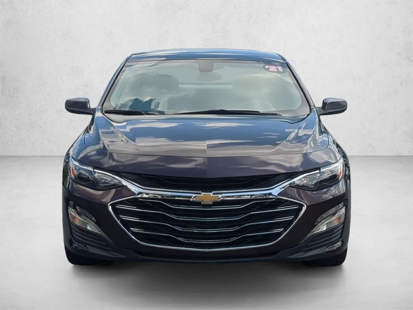 2021 Chevrolet Malibu LT photo 2