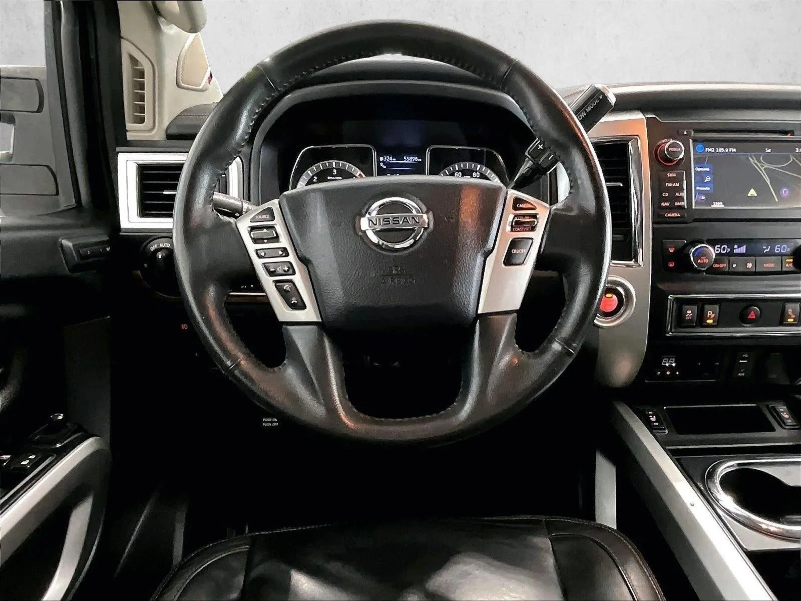 2016 Nissan TITAN XD SL Diesel photo 7