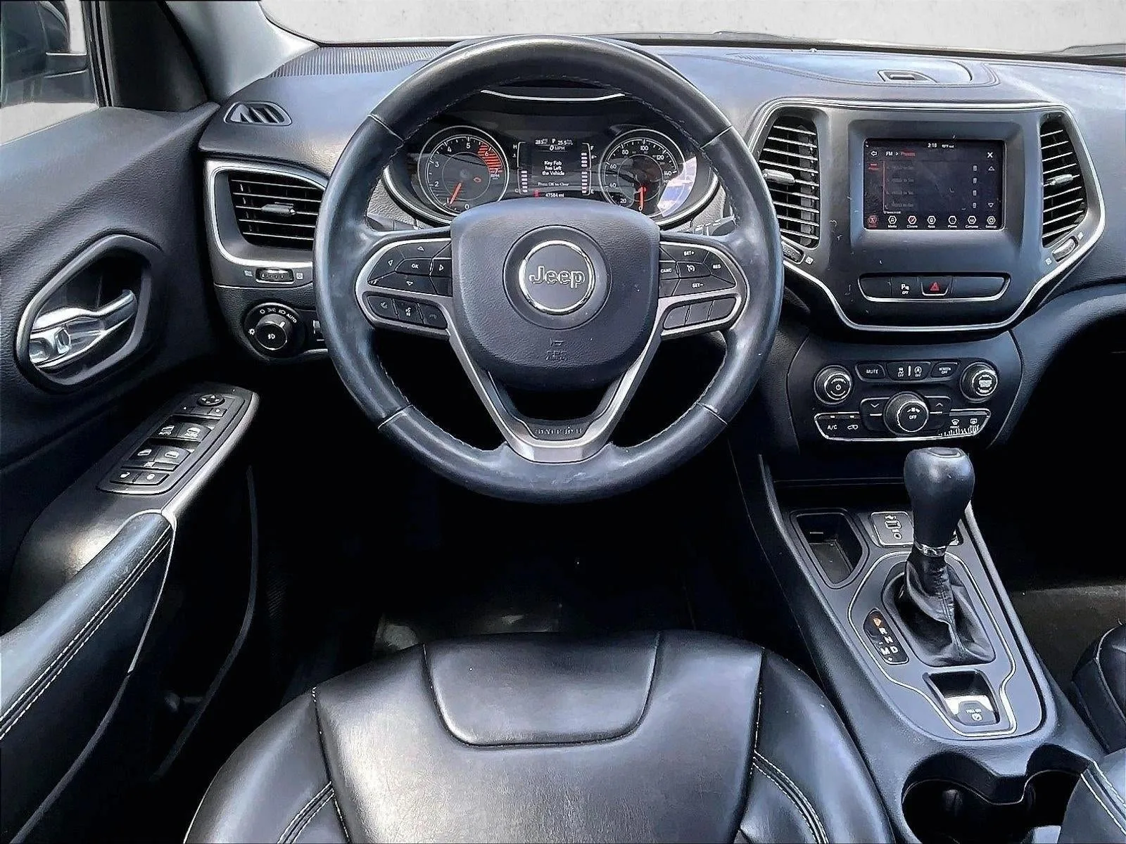 2019 Jeep CHER LATITUDE PLUS photo 7