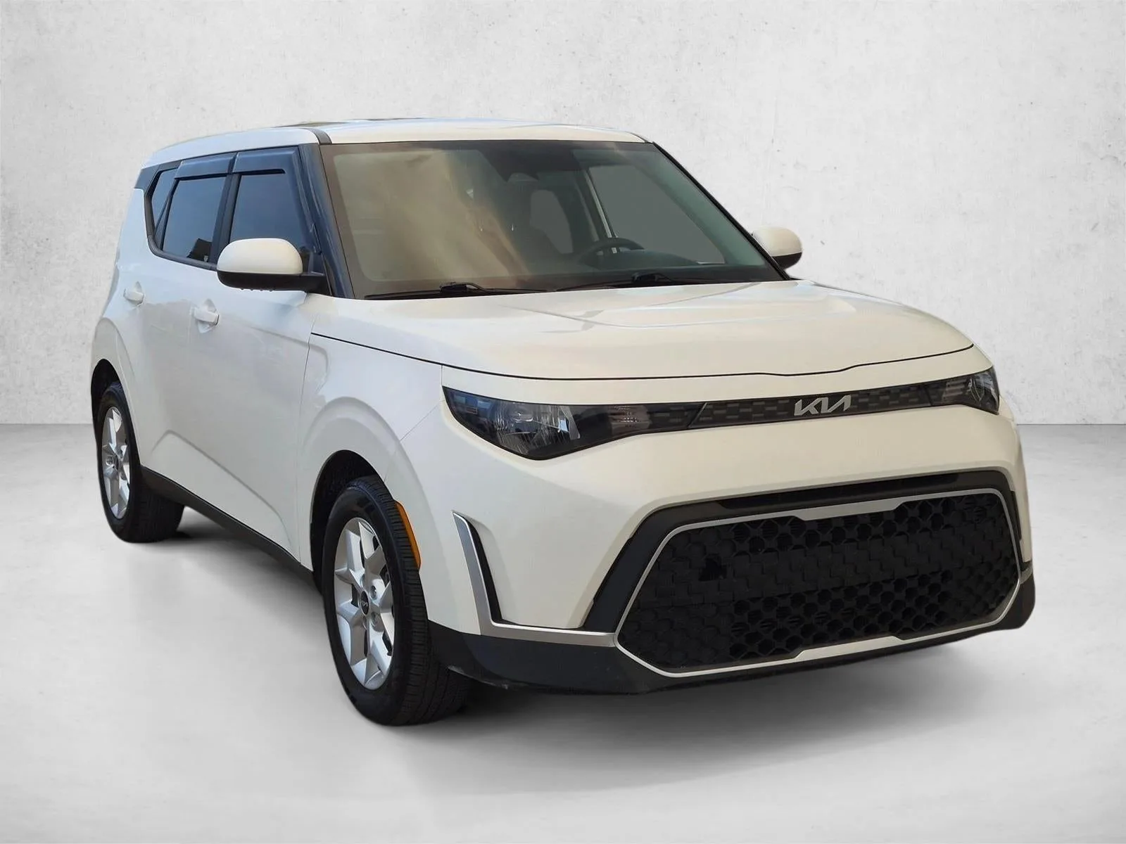 2023 Kia Soul LX IVT photo 3