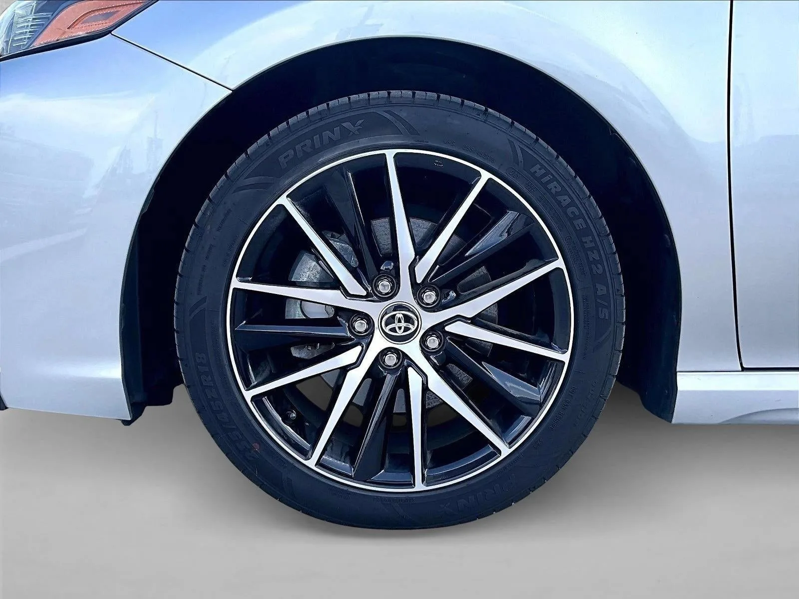 2023 Toyota Camry SE photo 10