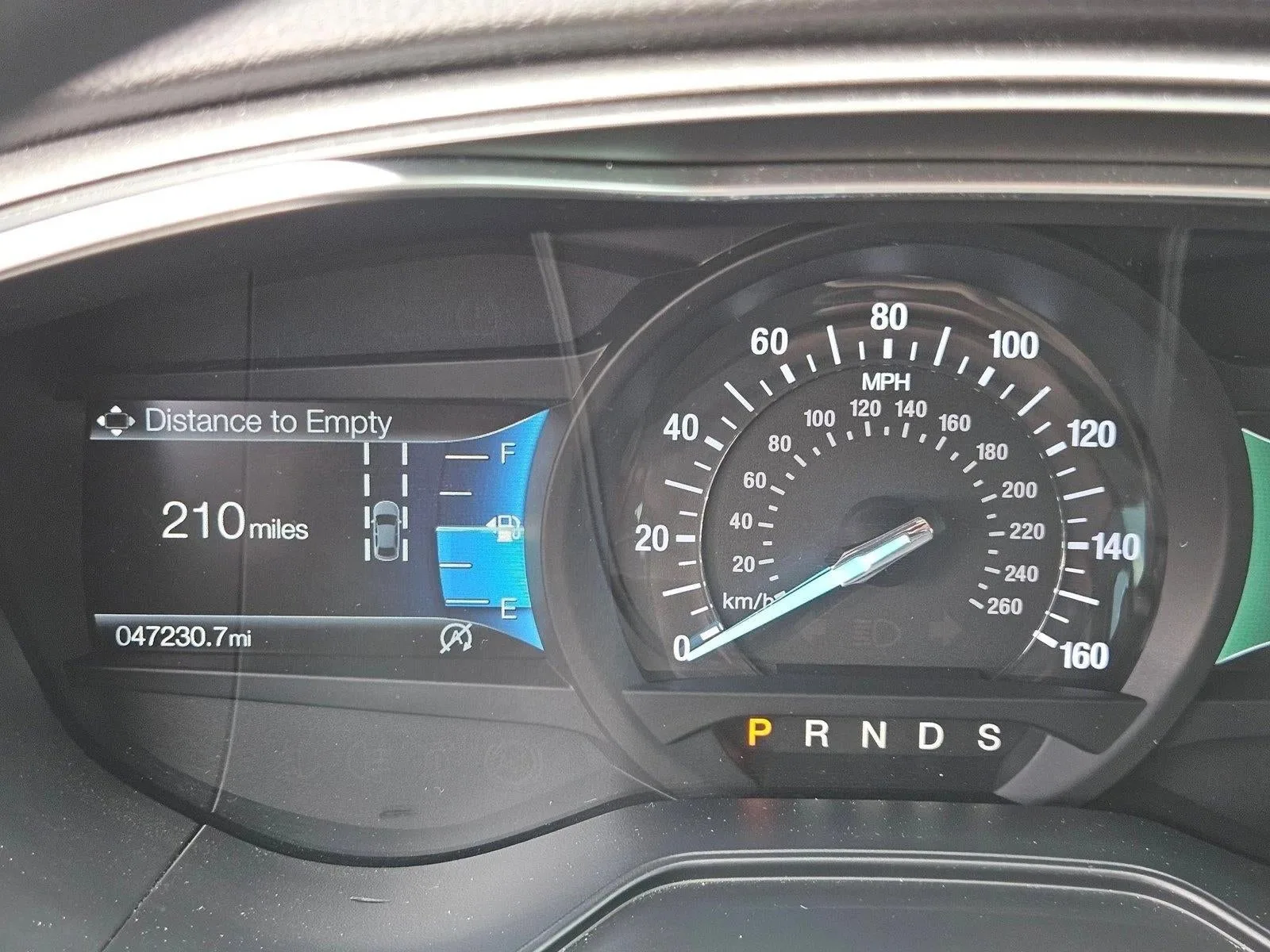 2019 Ford Fusion SE FWD photo 11