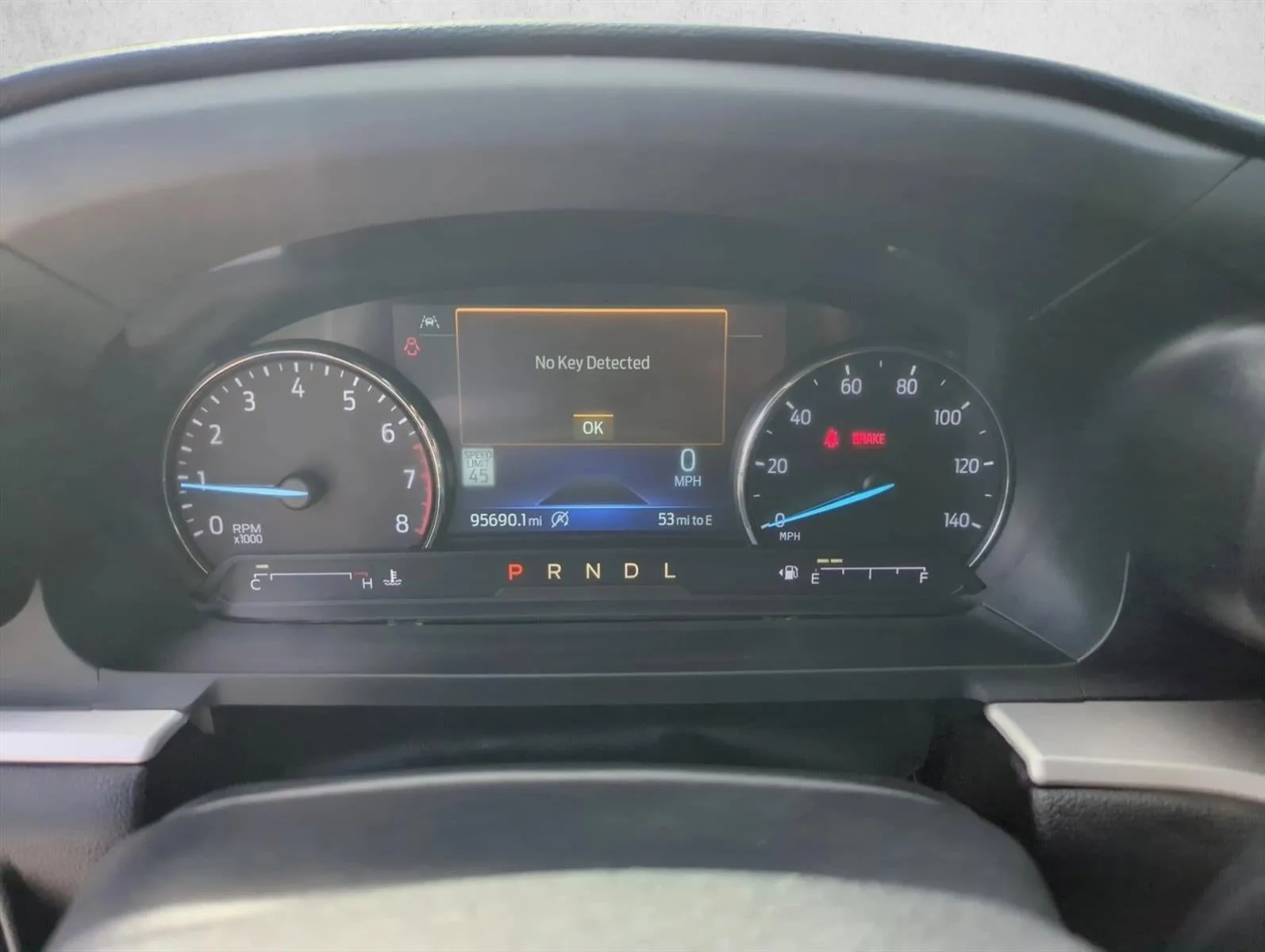 2021 Ford Explorer XLT RWD photo 7