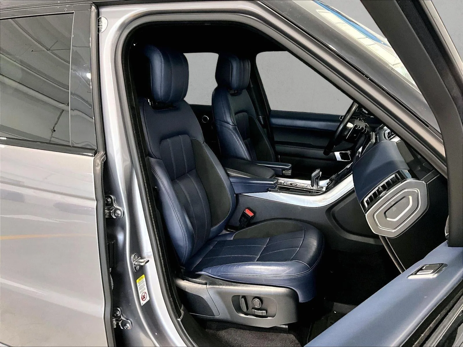 2020 Land Rover Range Rover Sport HSE Dynamic photo 9