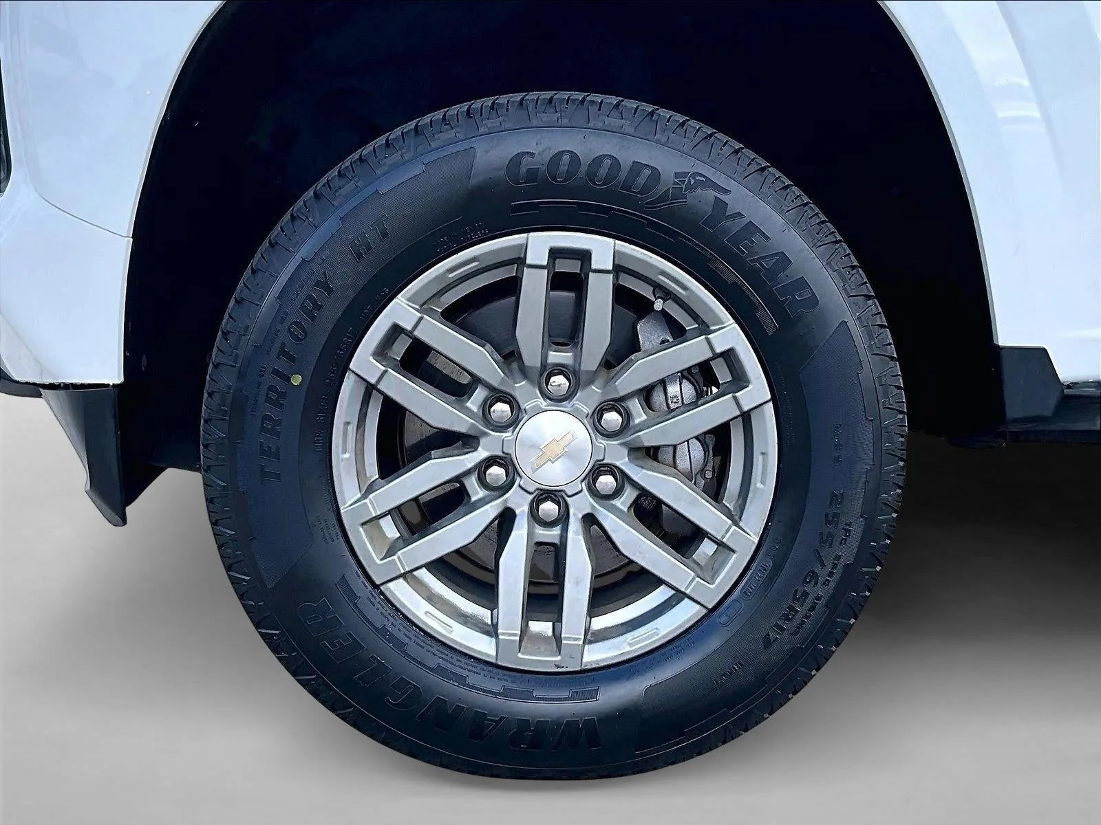 2023 Chevrolet Colorado 2WD LT photo 10