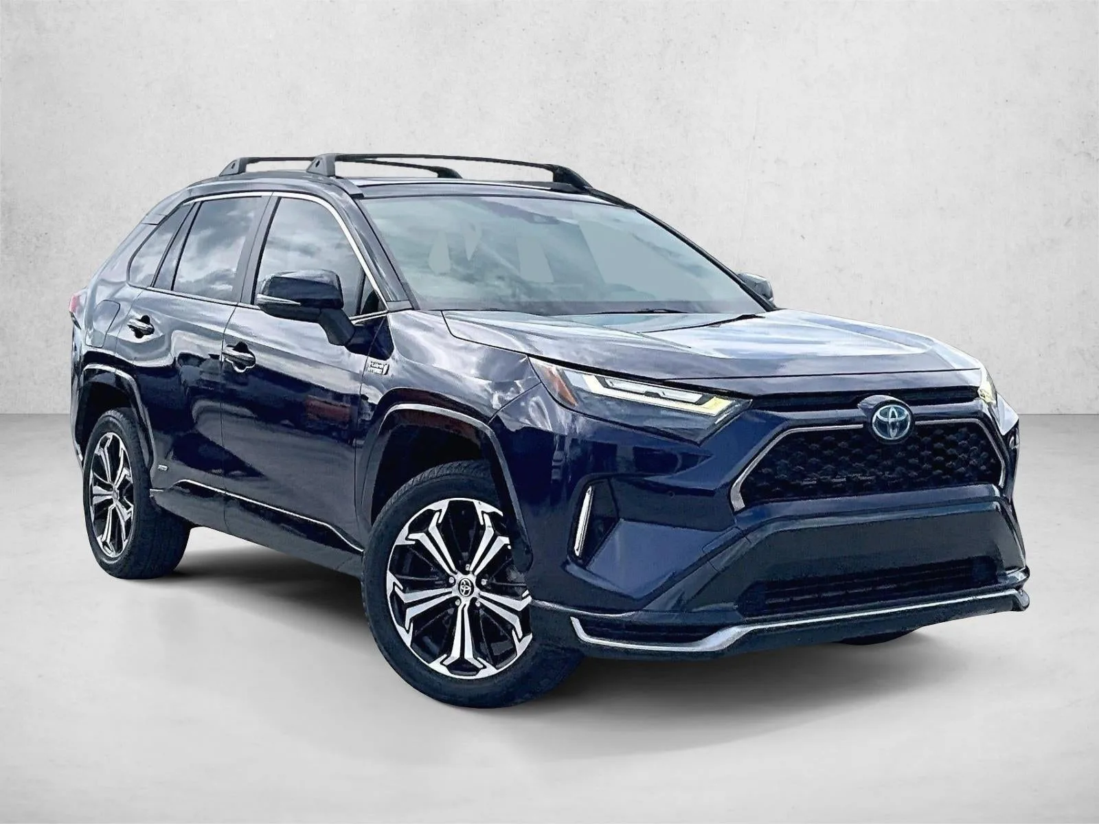 2022 Toyota RAV4 Prime XSE photo 12