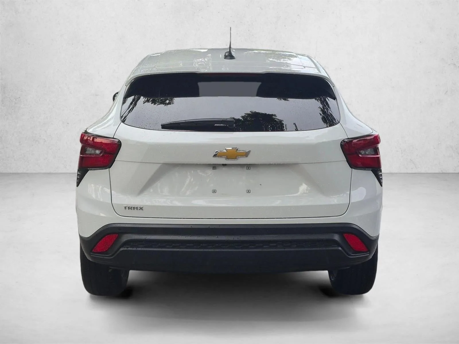 2025 Chevrolet Trax LS photo 3