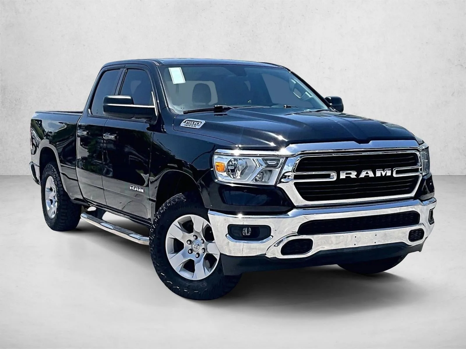 2020 RAM 1500 Big Horn Quad Cab 4x2 6'4" Box photo 12