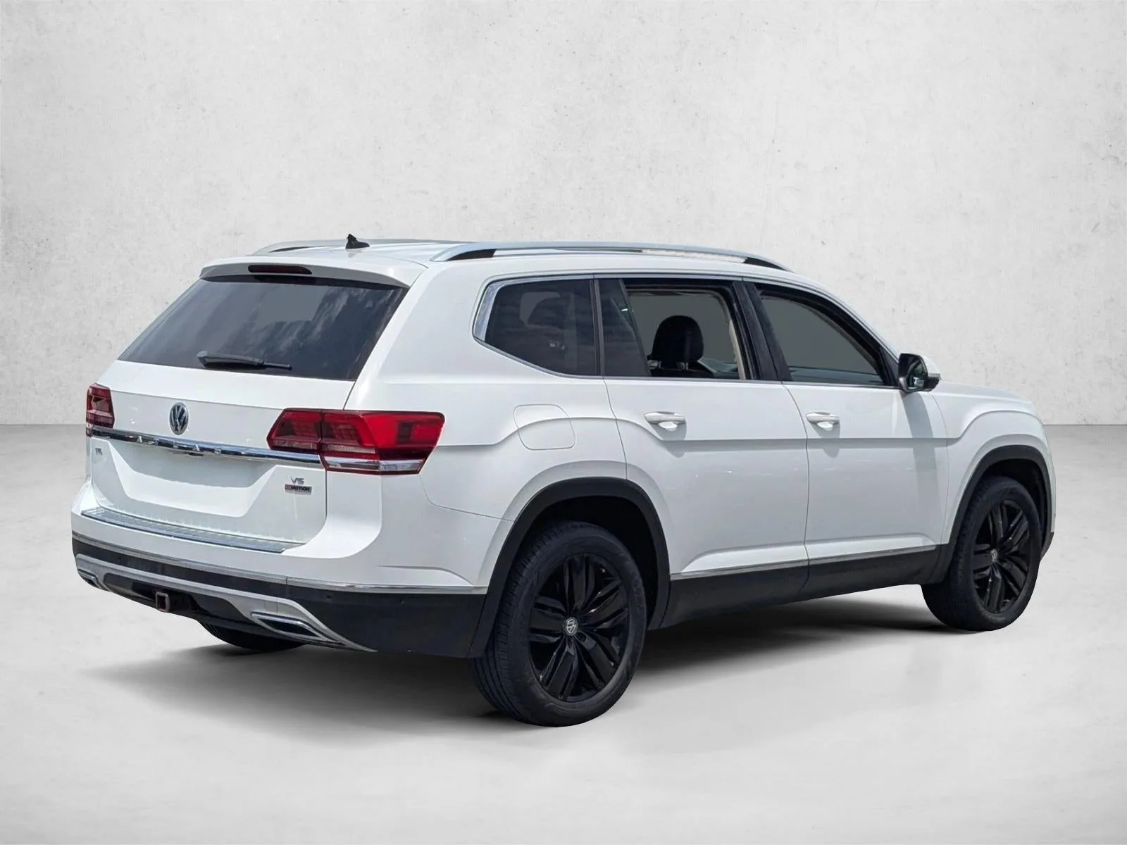 2018 Volkswagen Atlas 3.6L V6 SEL Premium 4MOTION photo 5