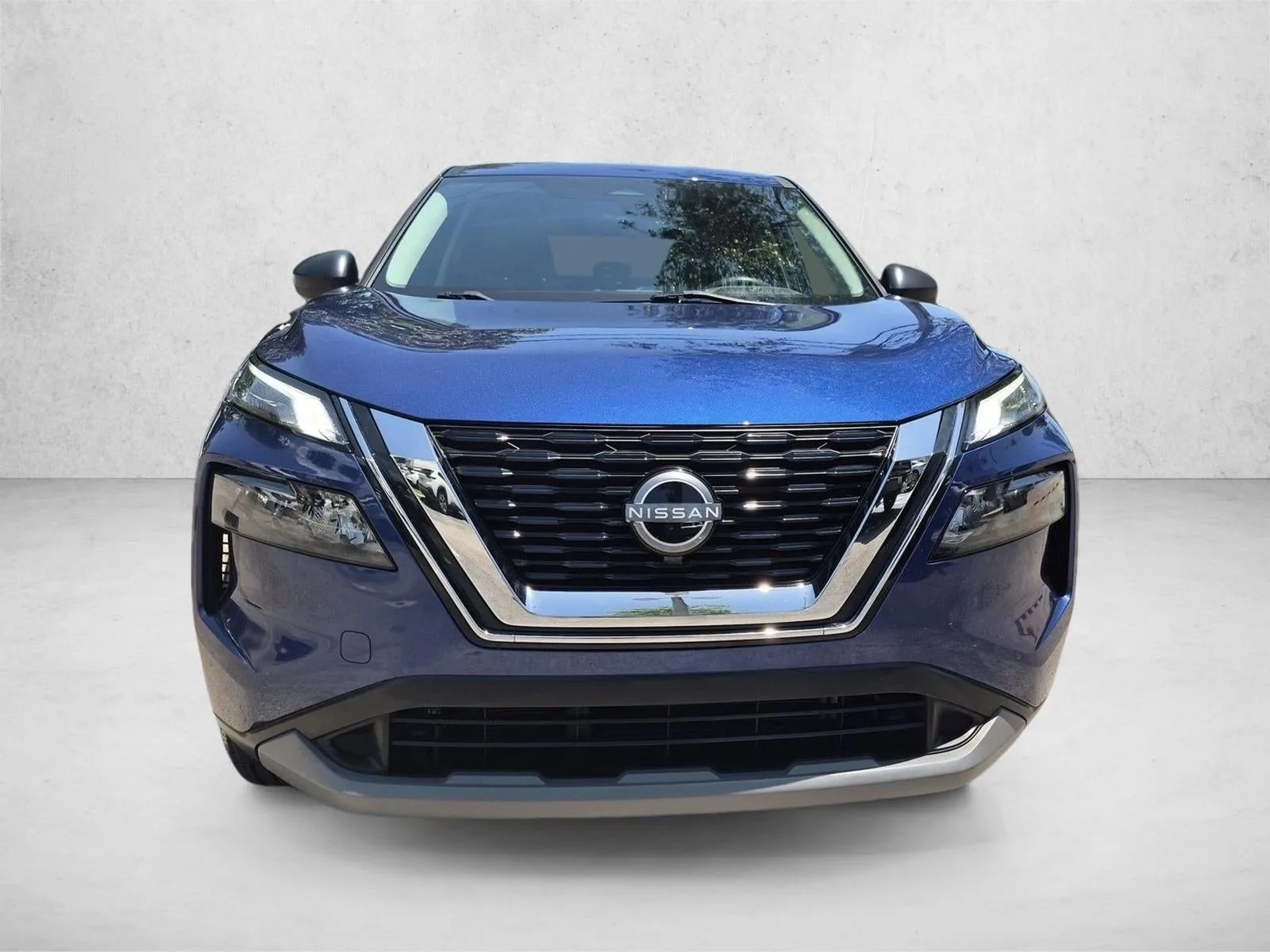 2023 Nissan Rogue FWD S photo 2