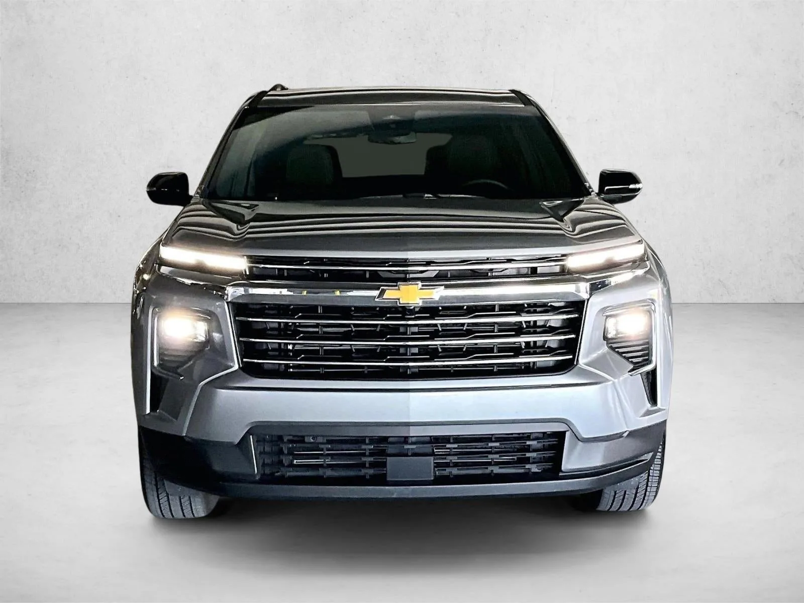 2025 Chevrolet Traverse LT photo 3