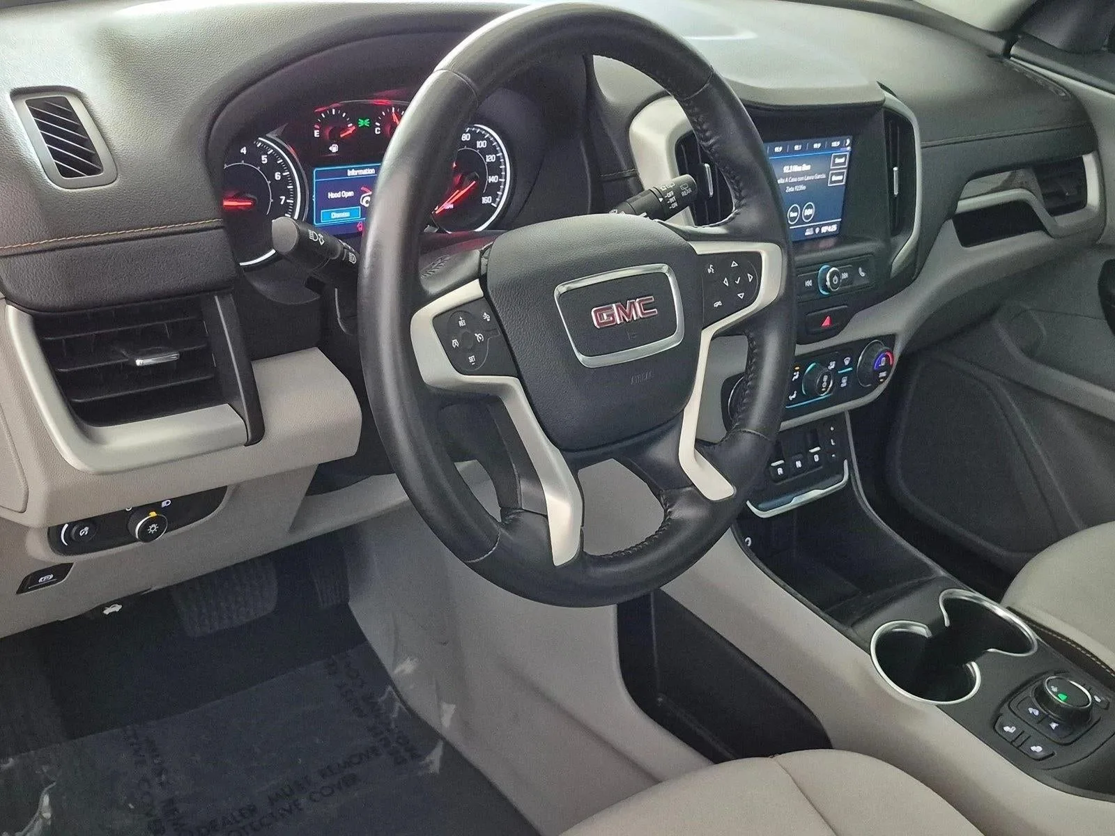 2020 GMC Terrain FWD SLE photo 9