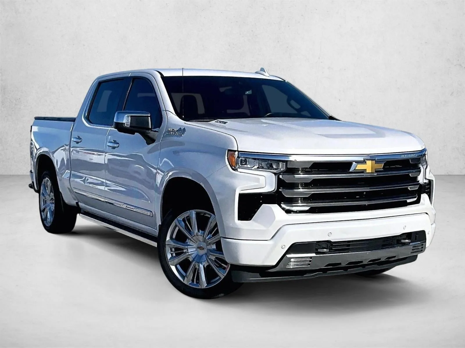 2023 Chevrolet Silverado 1500 High Country photo 12