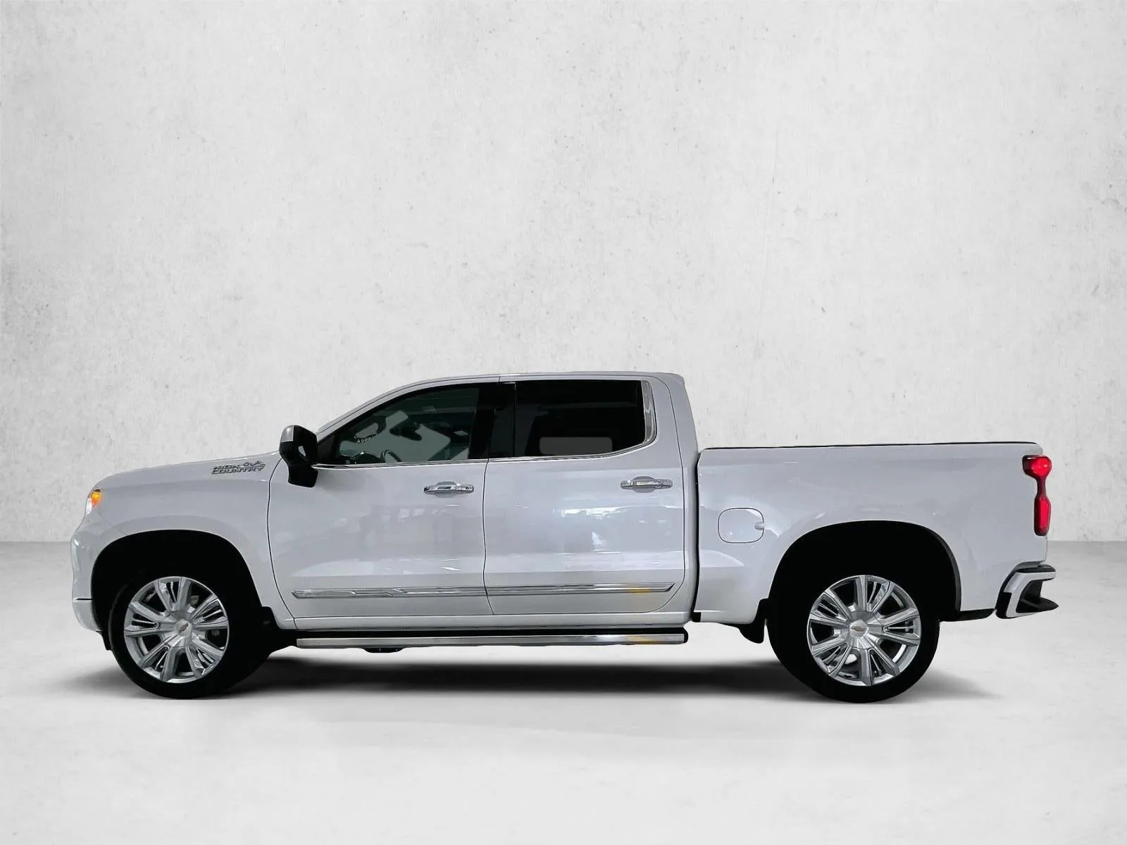 2024 Chevrolet Silverado 1500 High Country photo 6